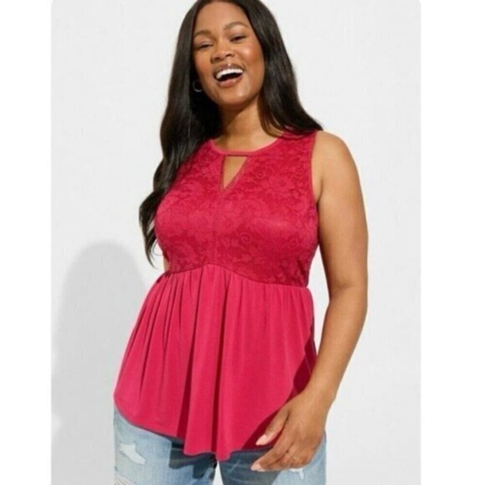 Torrid Keyhole Lace Babydoll Tank Top Flowy in Cherries Jubilee